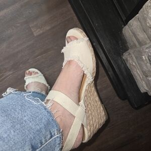 Tommy Bahama Tan Espadrille Sandals